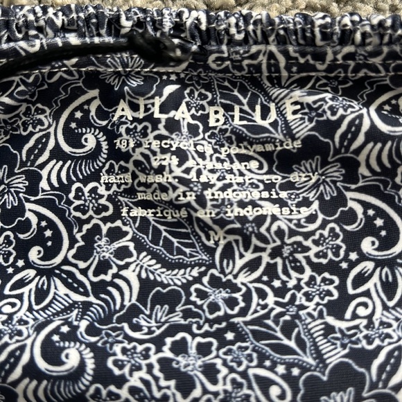 AILA Blue | NWT Oceania Swim Bottom in Indigo Batik - Picture 7 of 11